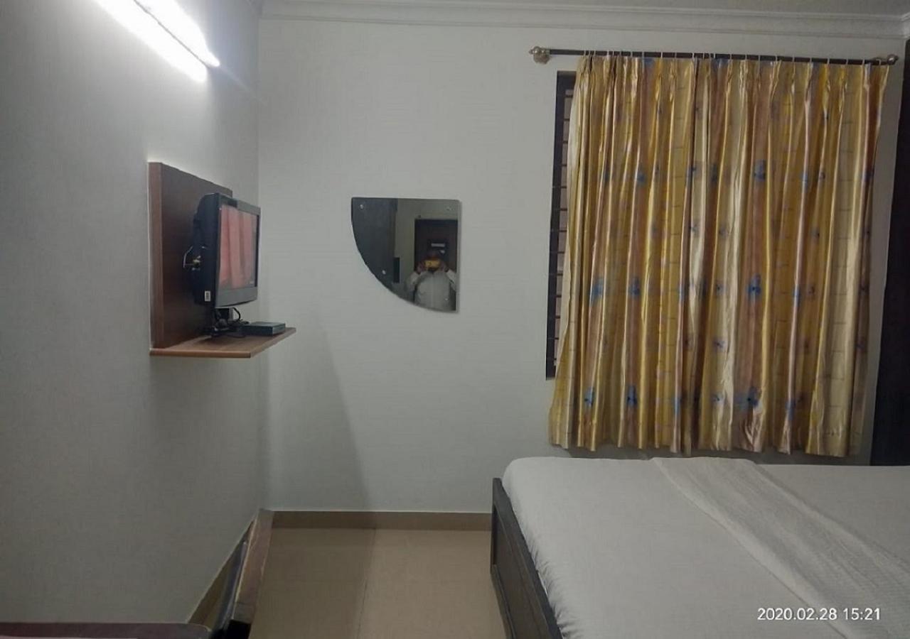Ocean Inn Hotels Bangalore Exteriör bild